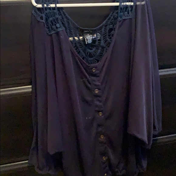 Blouse - Picture 1 of 1